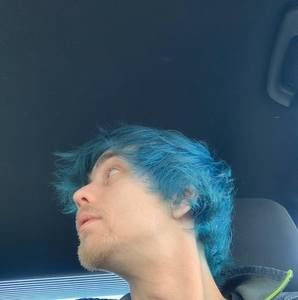 Meet your Posher, Zachary